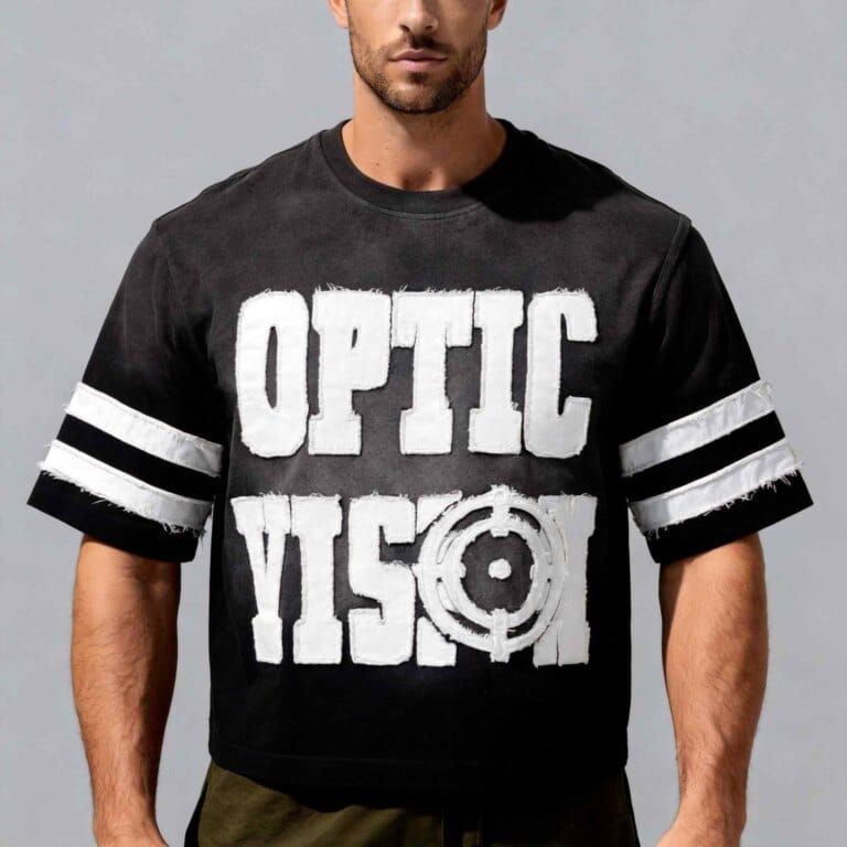 Jimeng 2026 04 11 5291 将图片1中的模特替换为穿着图片2和图片3展示的T恤，生成正面上半身照片，背景为纯...